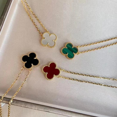 colier « TRÈFLE »