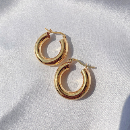 boucles d'oreilles Créoles courtes