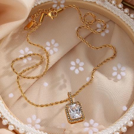 Chaîne en corde  carré