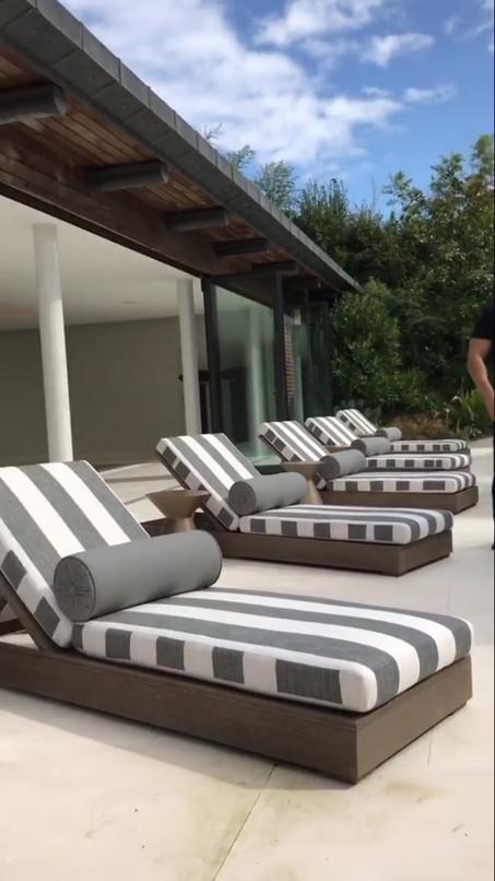 استرخي... وتمتع بأعلى درجات الراحة مع طرونزات البحر والمسبح المصنوعة خصيصاً لك