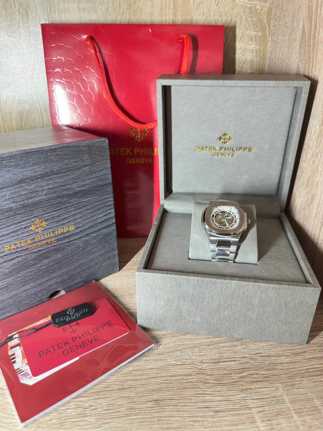 PATEK PHILIPPE ACIER AUTOMATIC COFFRET