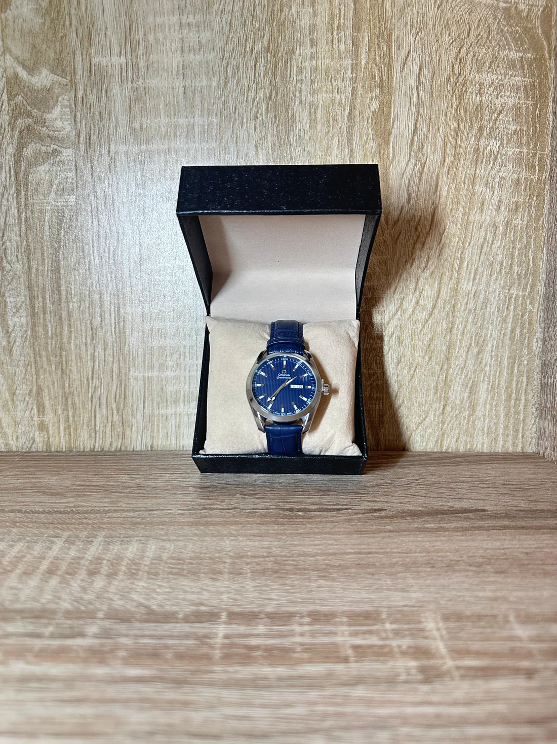 OMEGA HOMMES CUIR