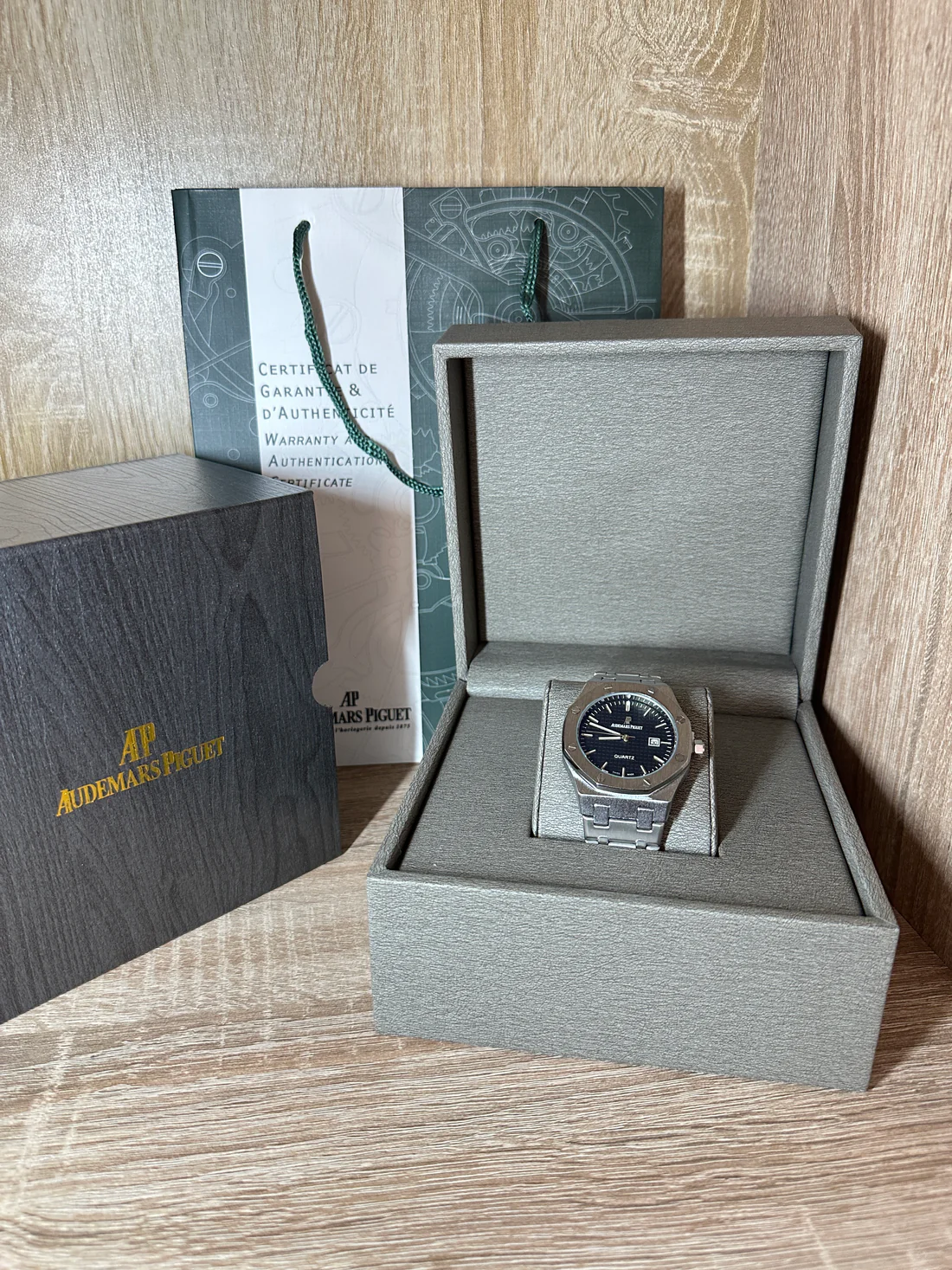 AUDEMARS PIGUET HOMMES COFFRET