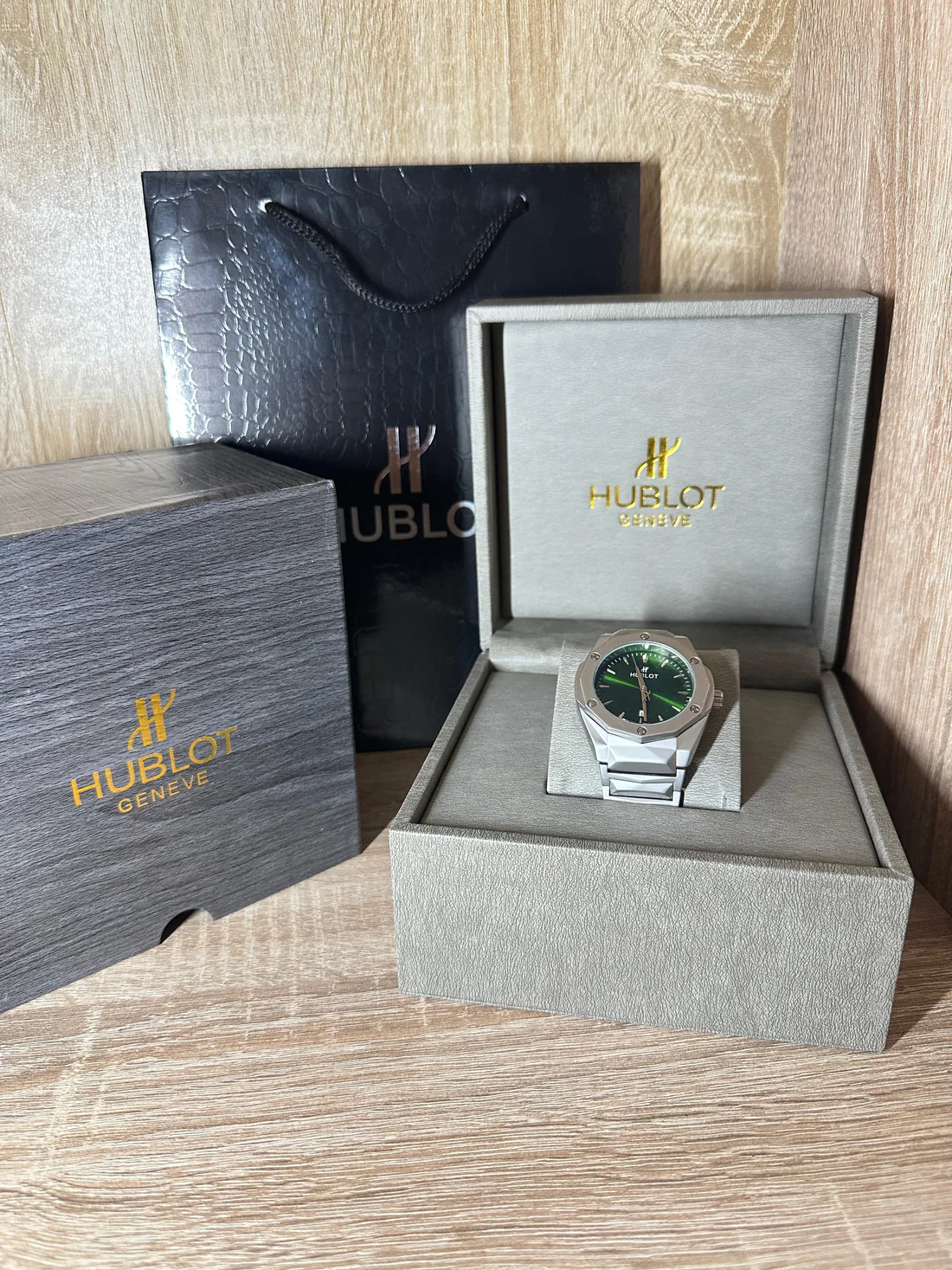 HUBLOT ACIER COFFRET