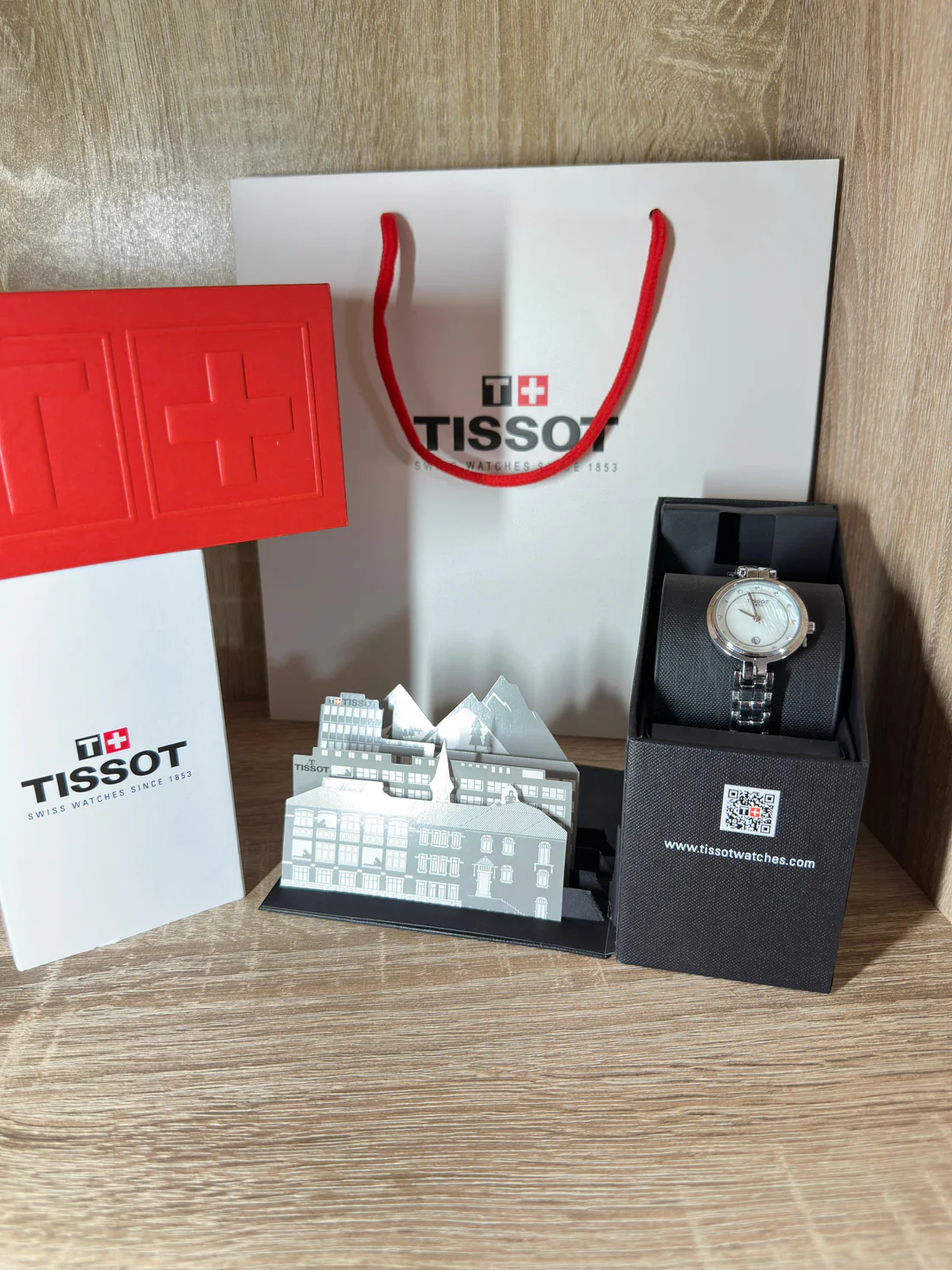 TISSOT FEMMES 2025 COFFRET