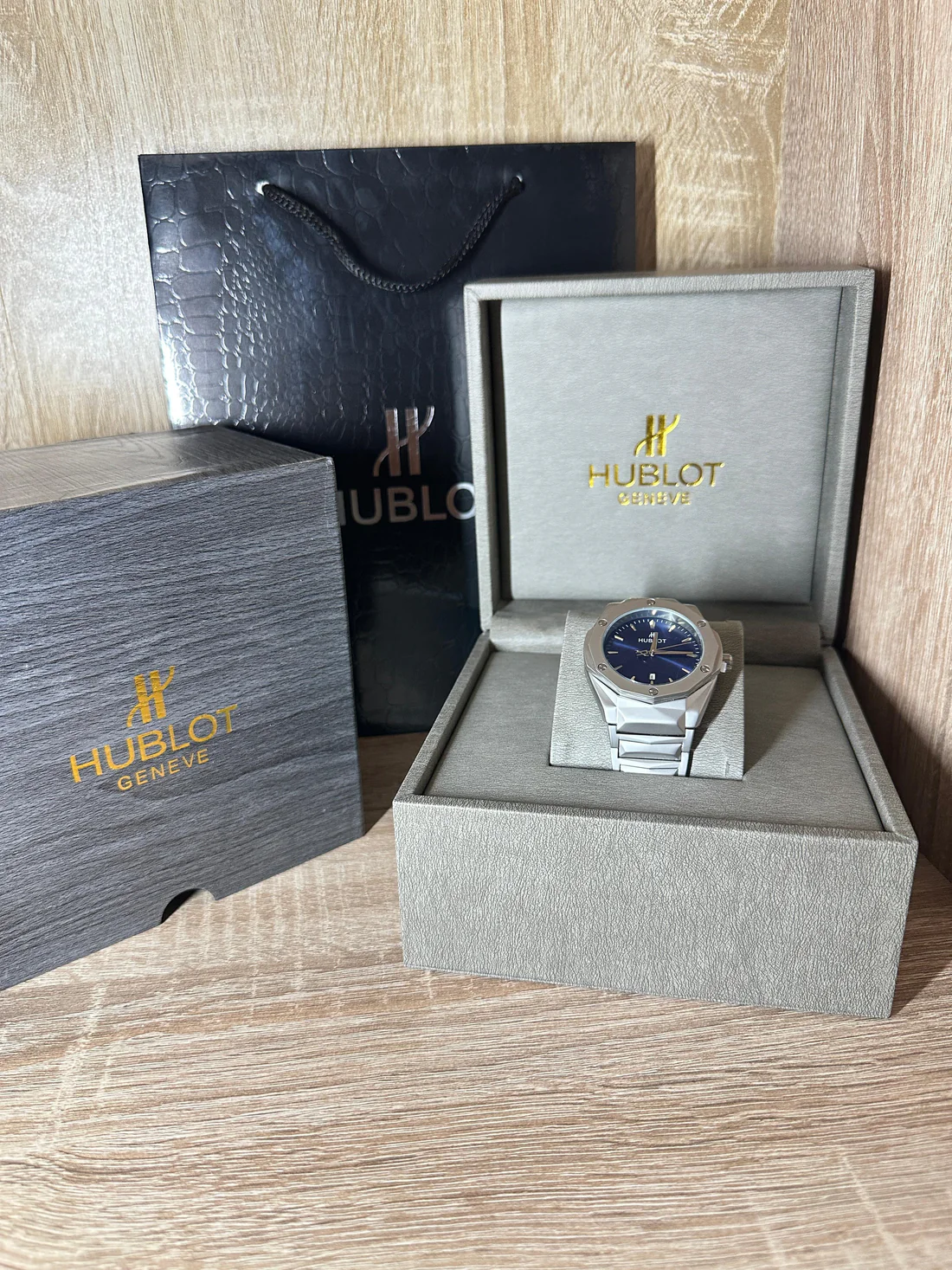 HUBLOT ACIER COFFRET