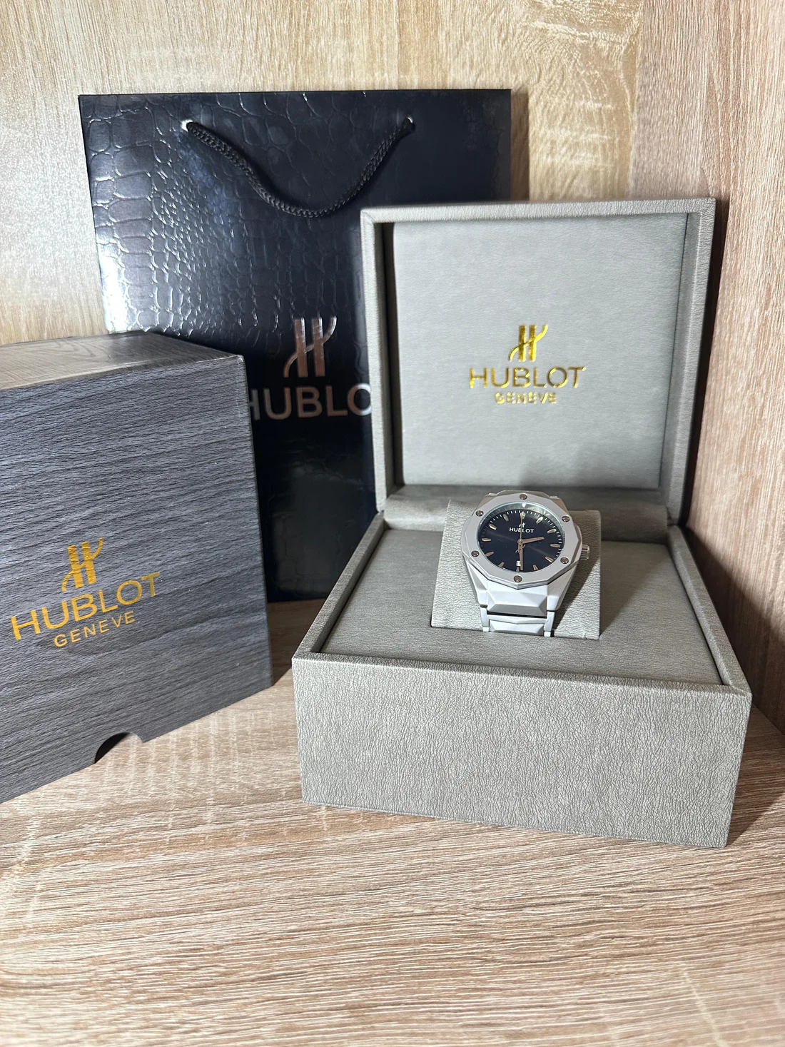 HUBLOT ACIER COFFRET
