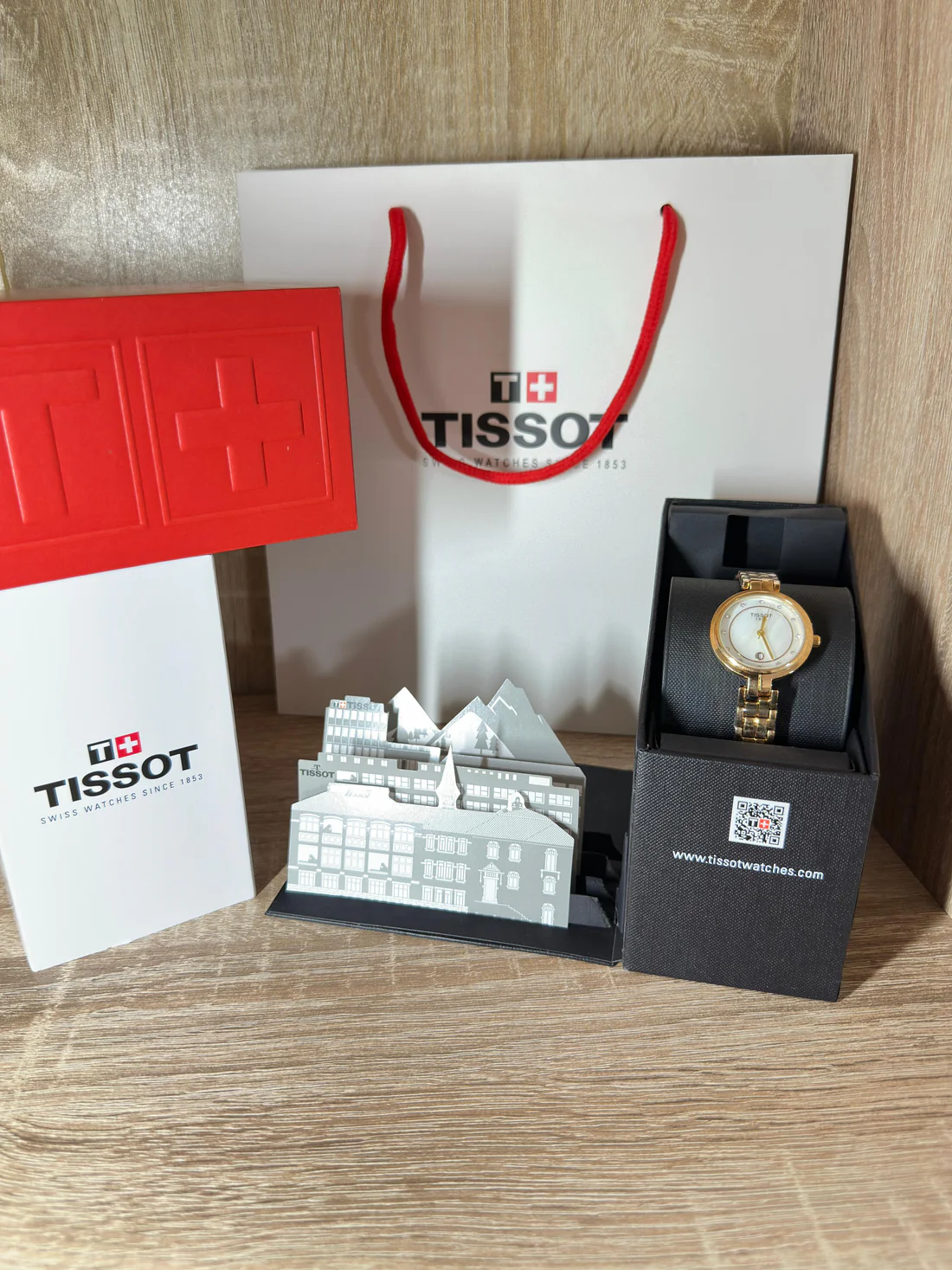 TISSOT FEMMES 2025 COFFRET