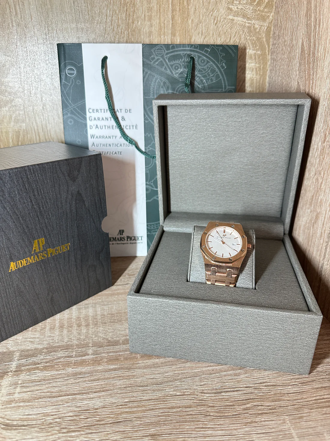 AUDEMARS PIGUET HOMMES COFFRET