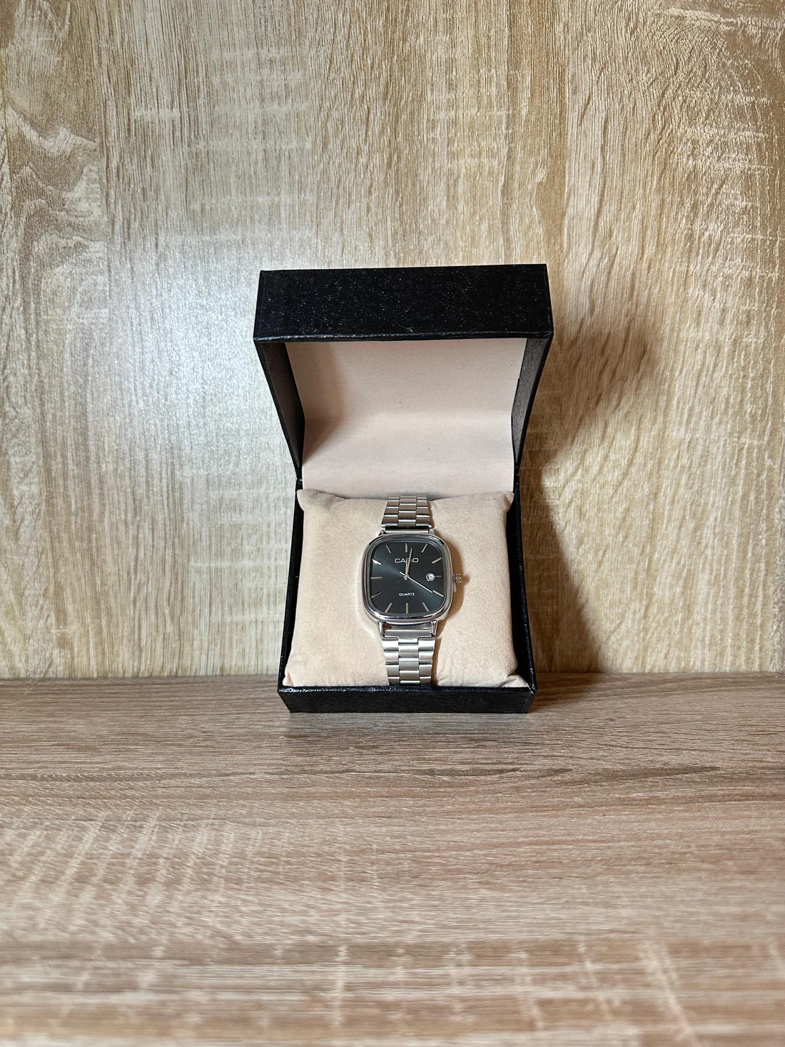 CASIO HOMMES CARRÉ ACIER
