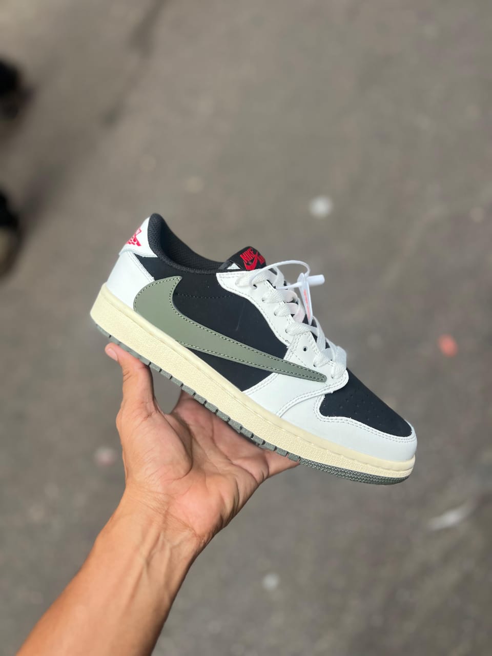 Jordan 1 Retro Low OG SP Travis Scott Medium
