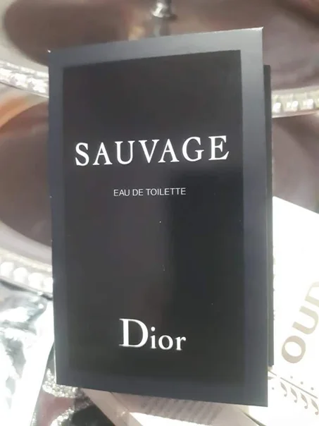 عينات من ماركات العطور العالمية