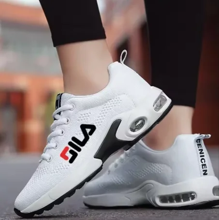 احذية الجري الجديدة السيدات تنفس أحذية رياضية الصيف ضوء شبكة وسادة هوائية المرأة أحذية رياضية في الهواء الطلق الدانتيل يصل أحذية تدريب