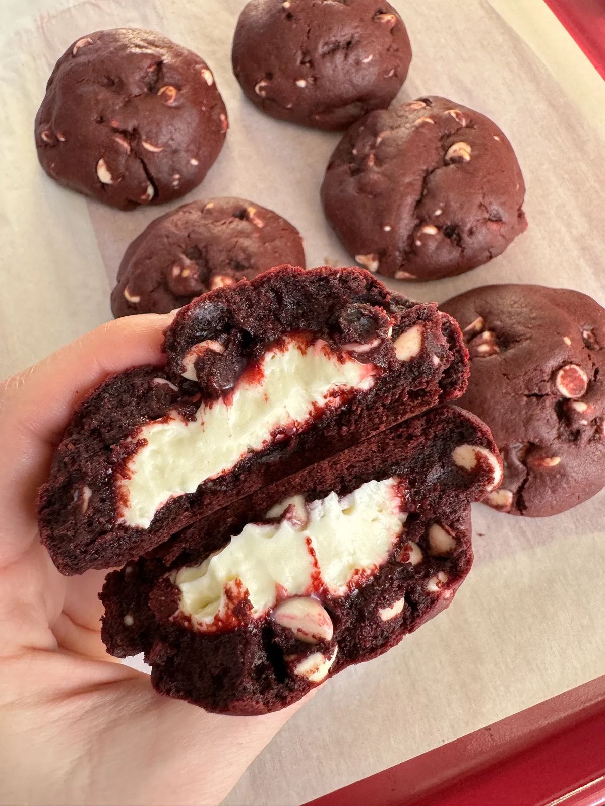 RED VELVET