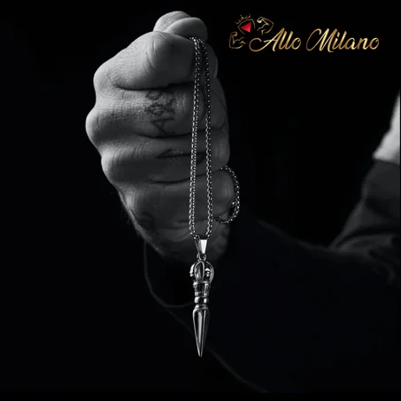 Collier avec pendentif de sceptre royal