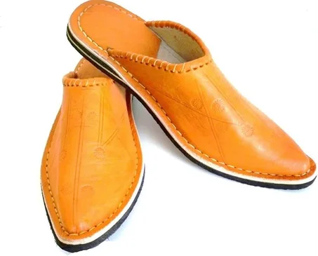 البلغة باللون البرتقالي