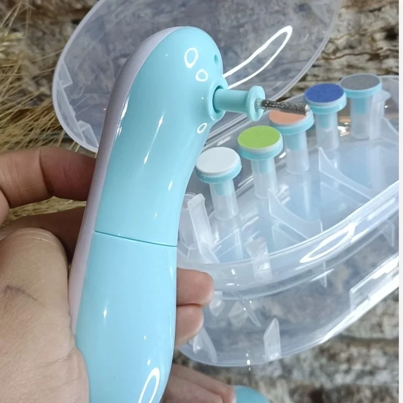 مقص أظافر للأطفال والرضع