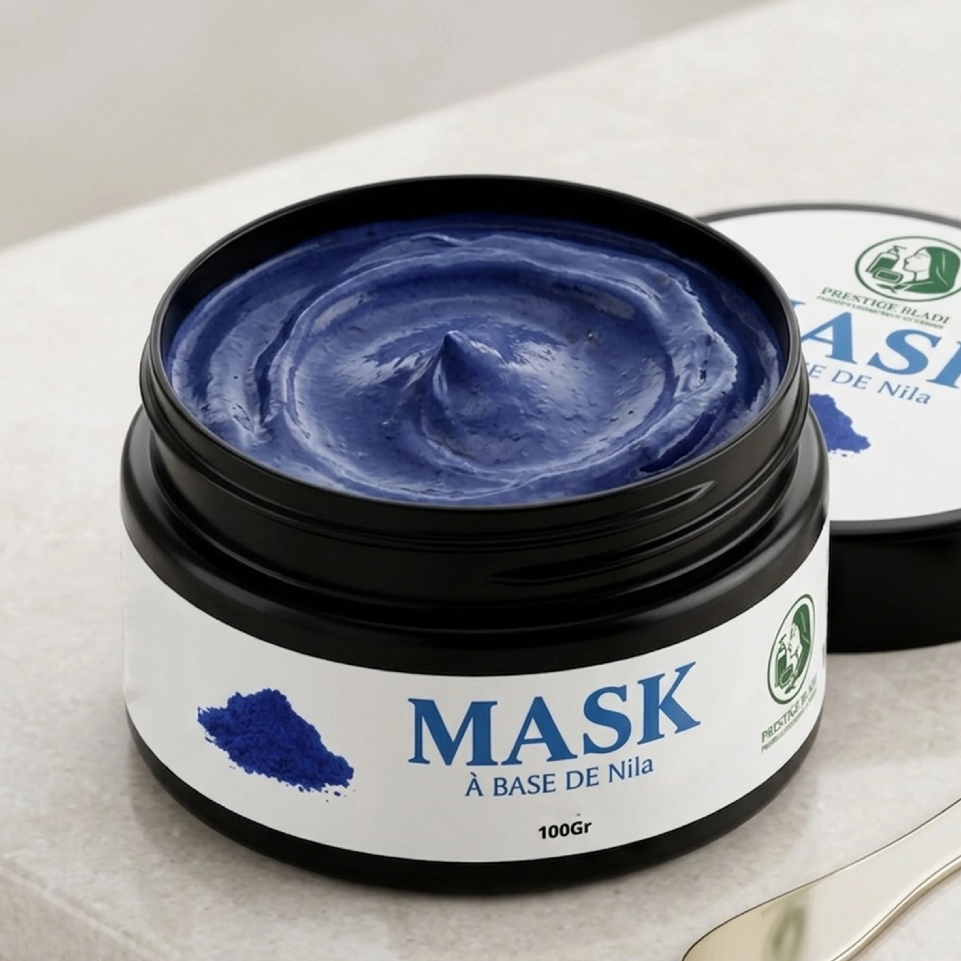 Mask à la Nila