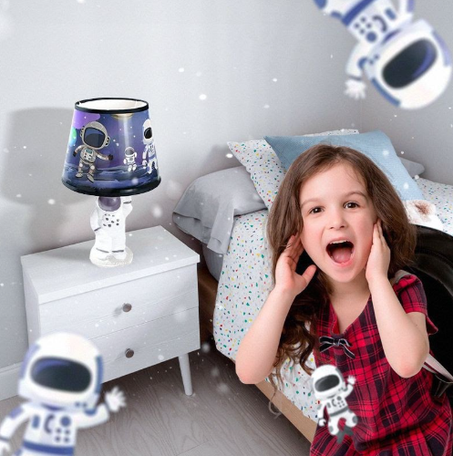 Lámpara Infantil de Astronauta – ¡Luz mágica para soñar y explorar el espacio!