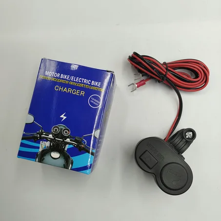 شاحن ومقبس الدراجة النارية USB + 12V