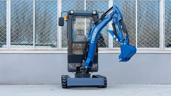 TYPHON TERROR XIX Prestige Cabin Mini Excavator 4200lbs 20.4 HP Kubota D902 with Boom Swing, Retractable Tracks