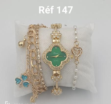 ساعات نسائية أنيقة للإهداء 🎁3 قطع 1900دج زائد علبة