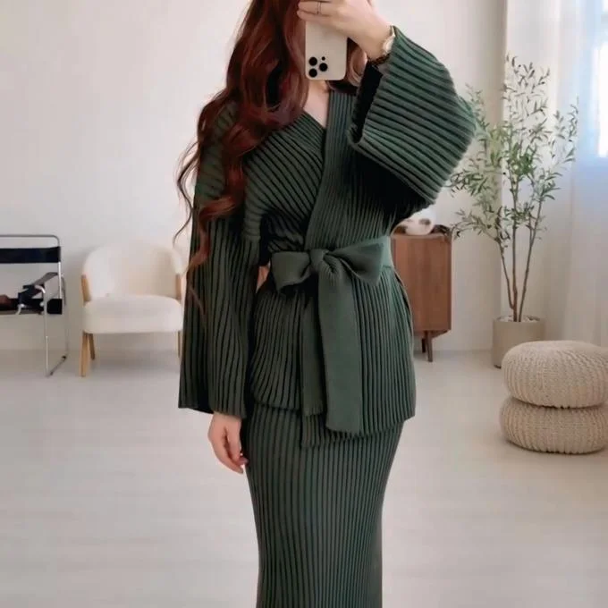 طقم فينيسيا المحبوك
