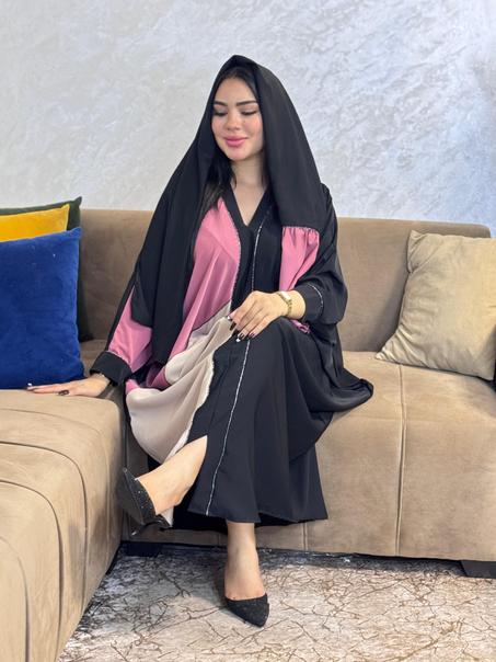 عباية على شكل فراشة