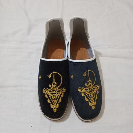 بلغة نسائية من الموبرة، التوصيل مجاني.