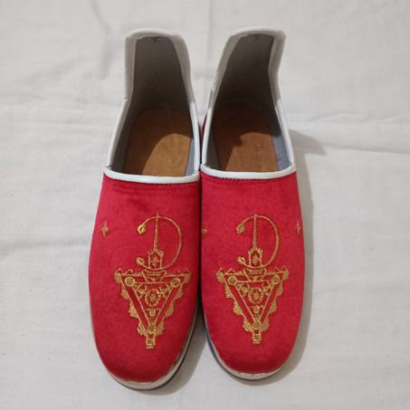 بلغة نسائية من الموبرة، التوصيل مجاني.