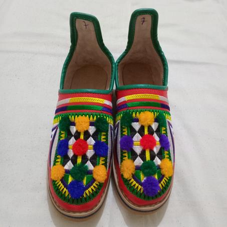 بلغة حمراء نسائية من نوع (تشبالت), التوصيل مجاني.