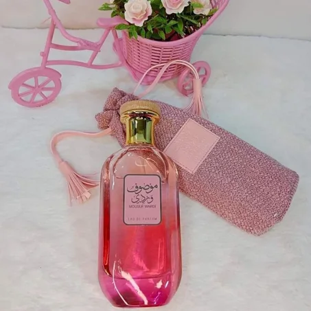 عطر موصوف – نفحة عطرية راقية