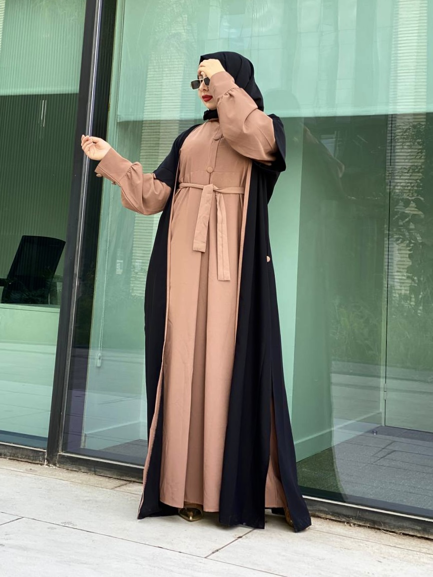 عباية اربع قطع ثوب كريب حرير