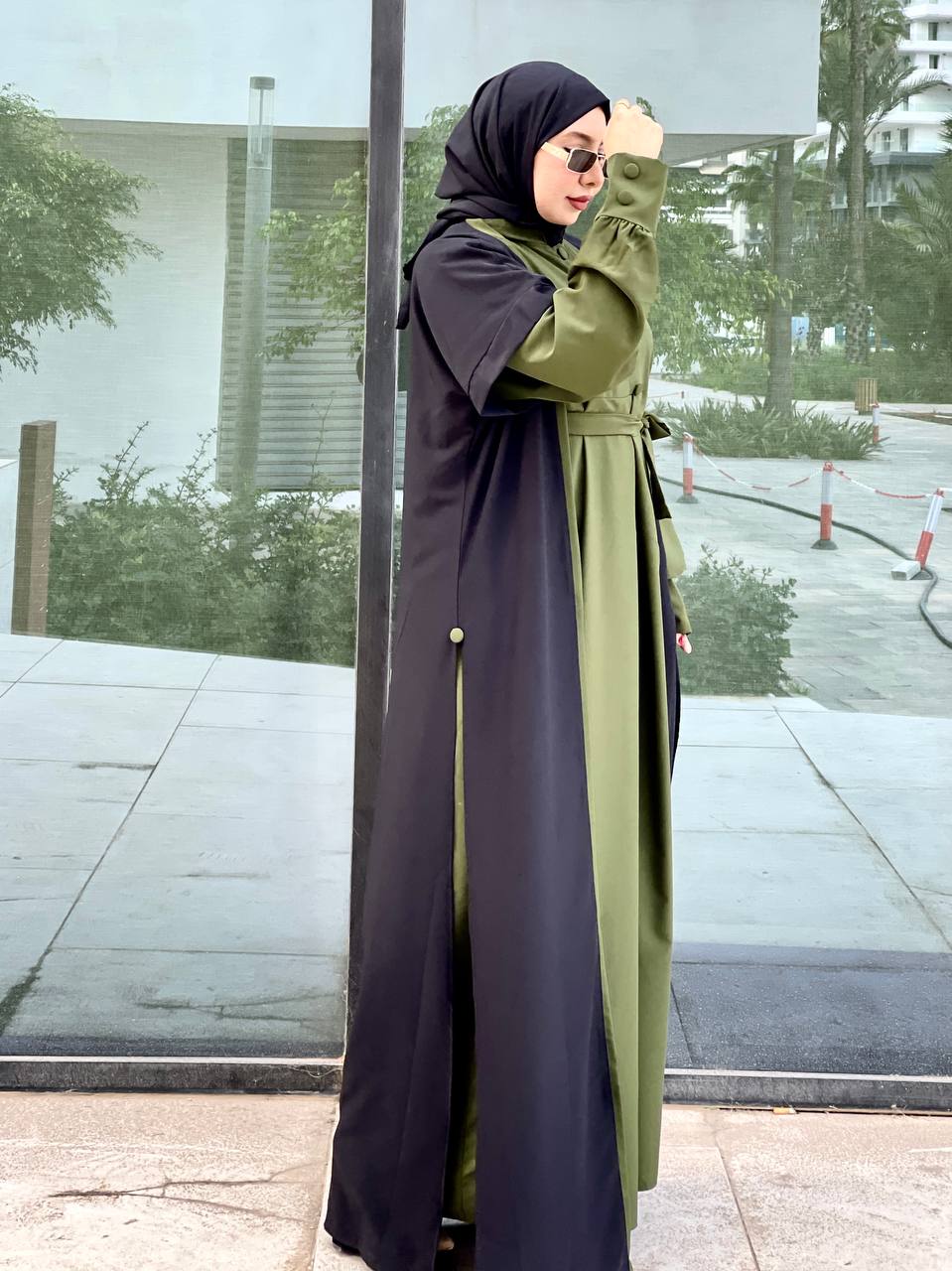 عباية اربع قطع ثوب كريب حرير
