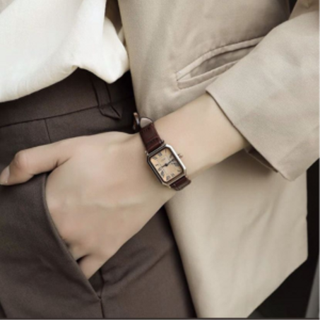 إكسسوارات نسائية