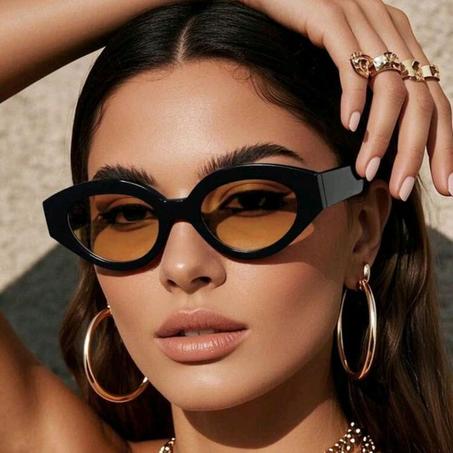 نظارات نسائية