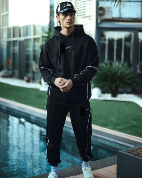 Ensemble NK Sportwear Noir – Élégance et Détente