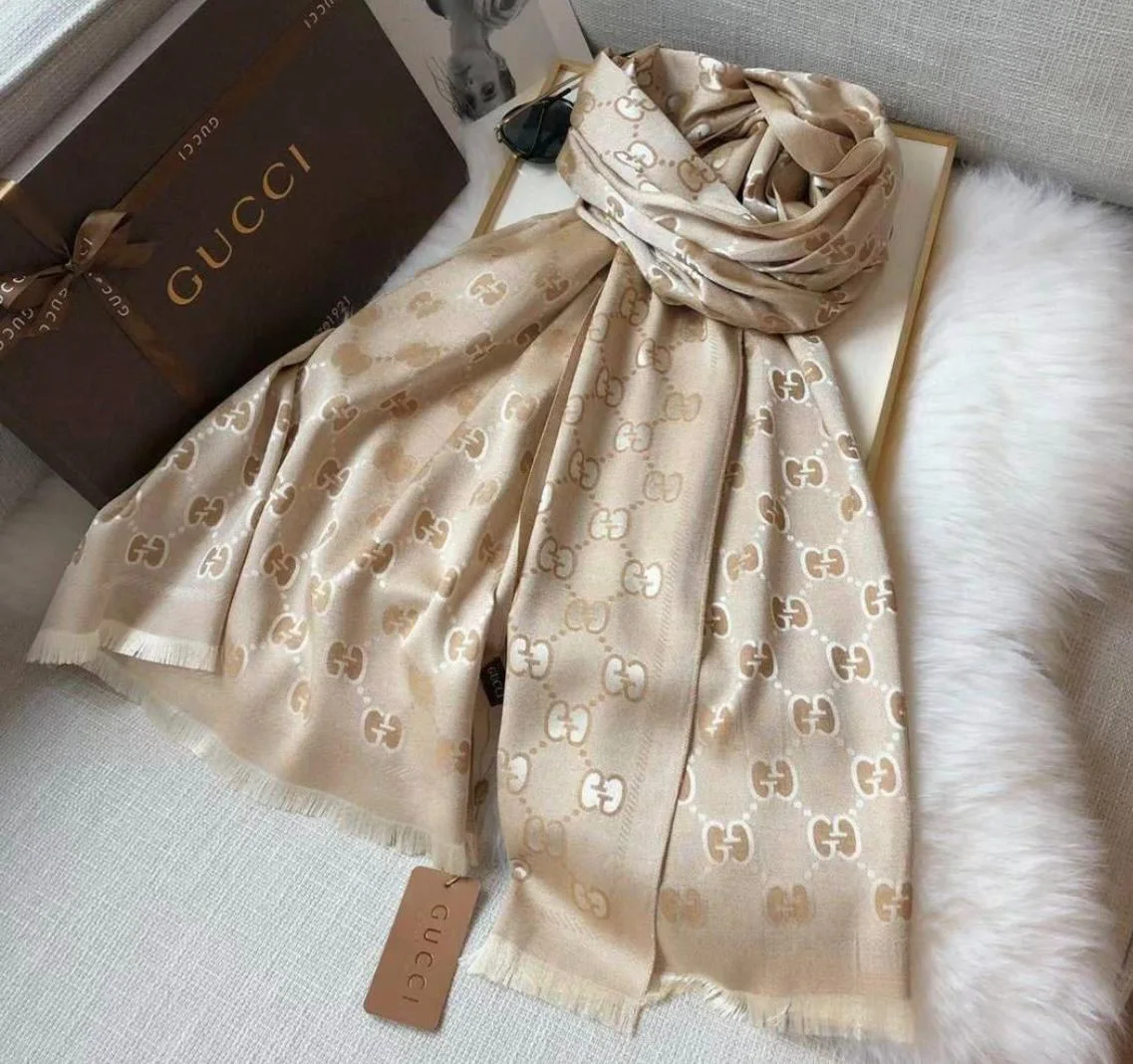 Châles Gucci Echarpes de luxe