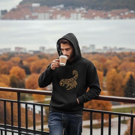 “Scorpion d’Or – Capuche Signature”