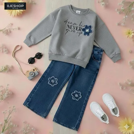 طقم ( Ensemble Dream Big ) الأناقة المميز: توب قطني ناعم مع بنطلون جينز مطرز بالورد