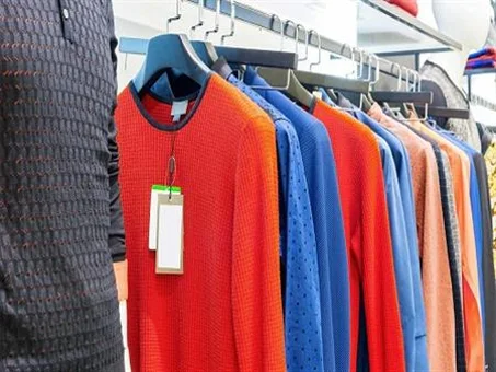 الملابس و الأحذية