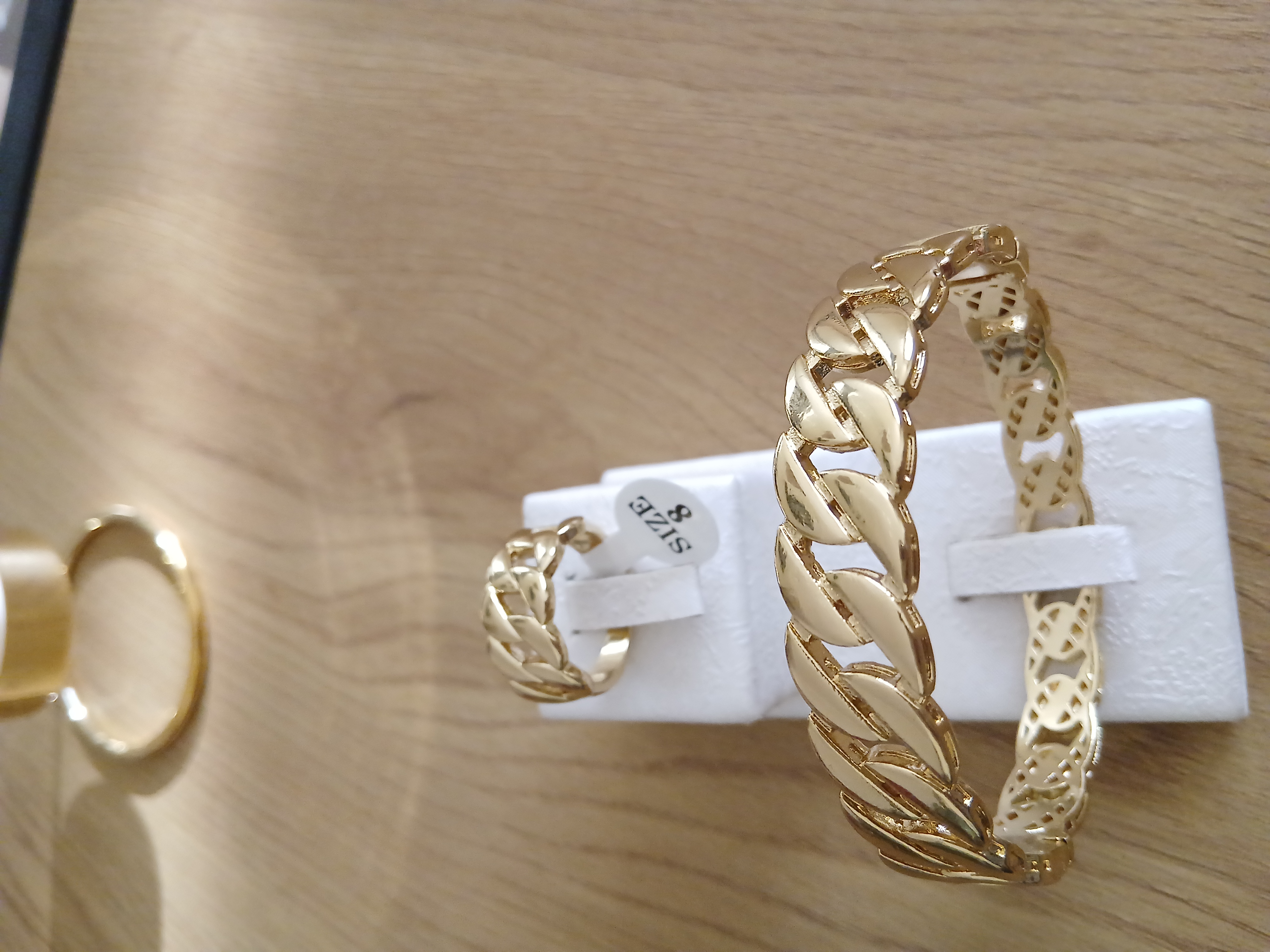 Bracelet et bague Radko