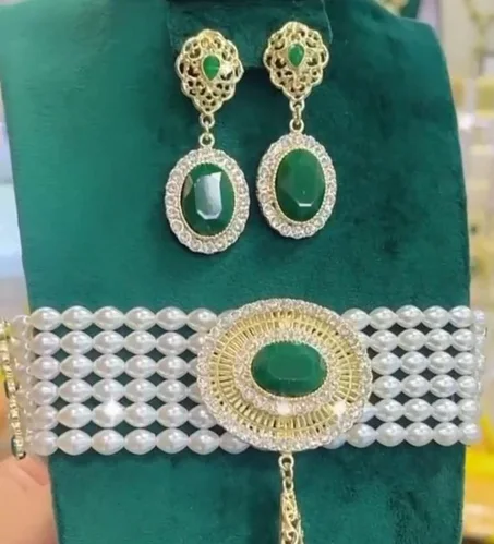 شوكر العنق بالعقيق + حلقات