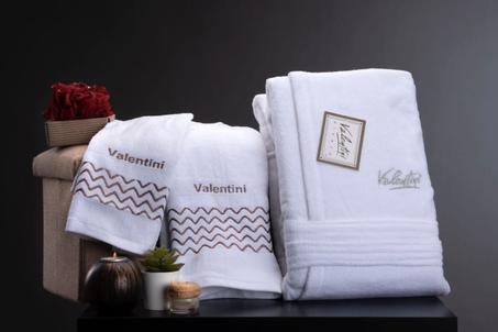 Peignoir de bain avec capuchon et deux serviettes