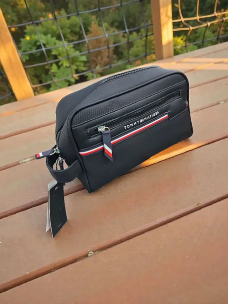 شنطة يد تومي هيلفيغر - Tommy Hilfiger 02