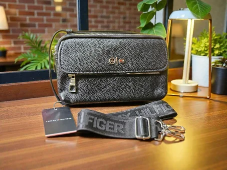 يد وكروس تومي هيلفيغر - Tommy Hilfiger 01