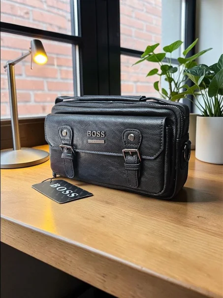 يد وكروس Hugo Boss 2026