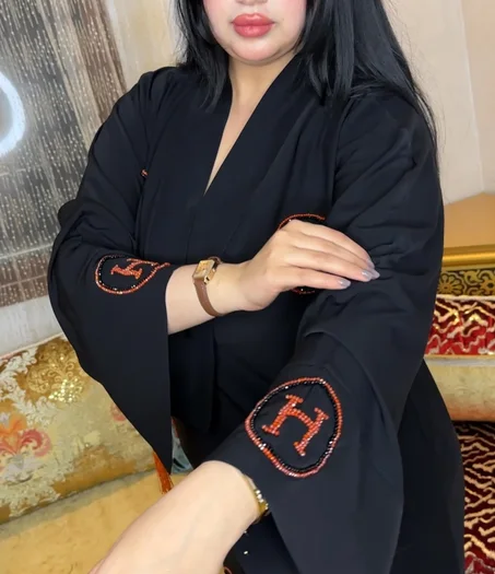 عباية  أسود – أناقة وجودة عالية