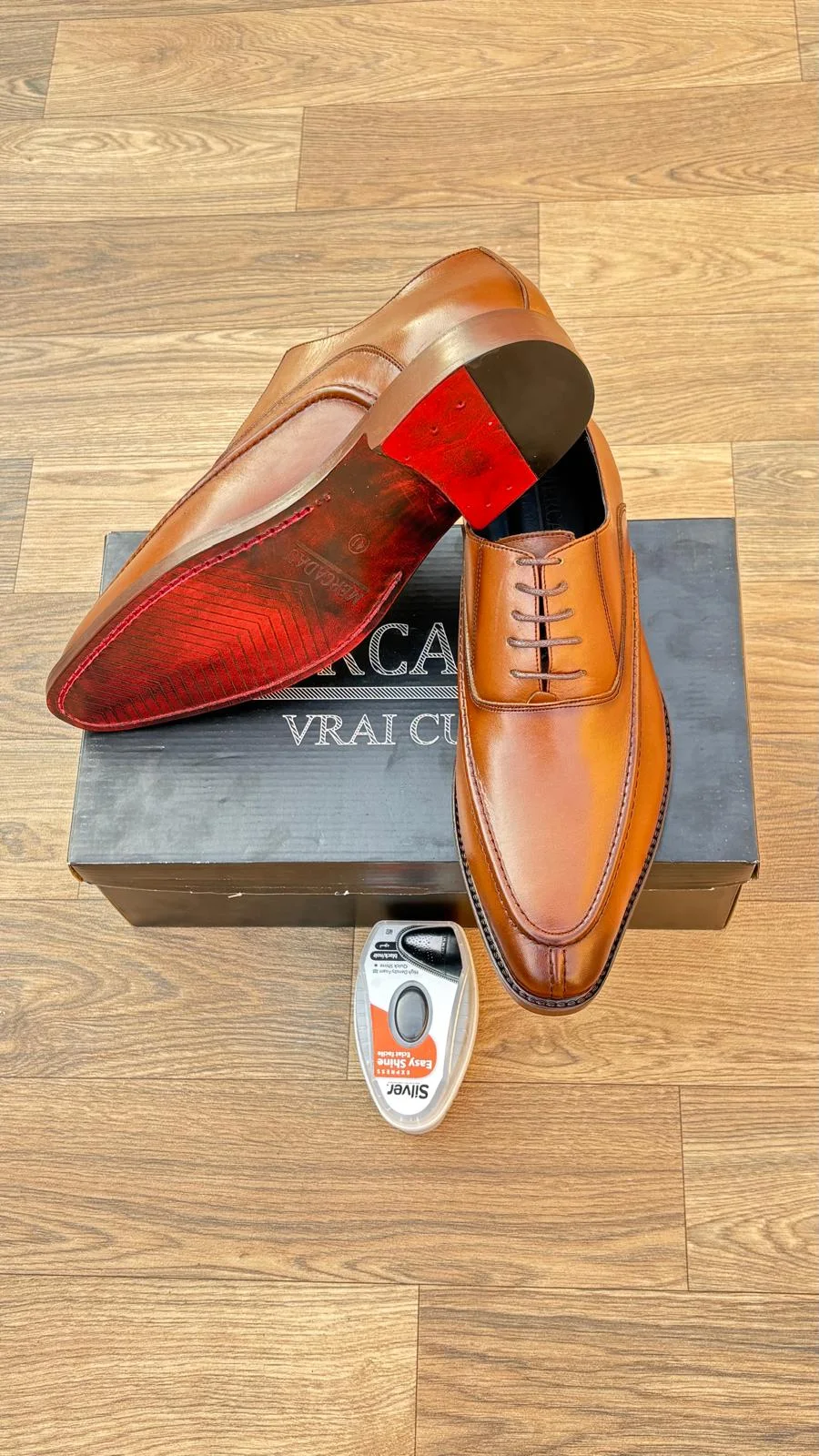 M016 chaussures Cuir Marron