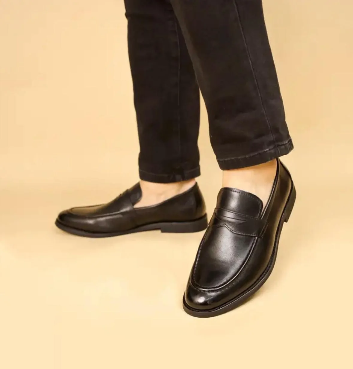 Chaussure noir  classic 100% Cuir
